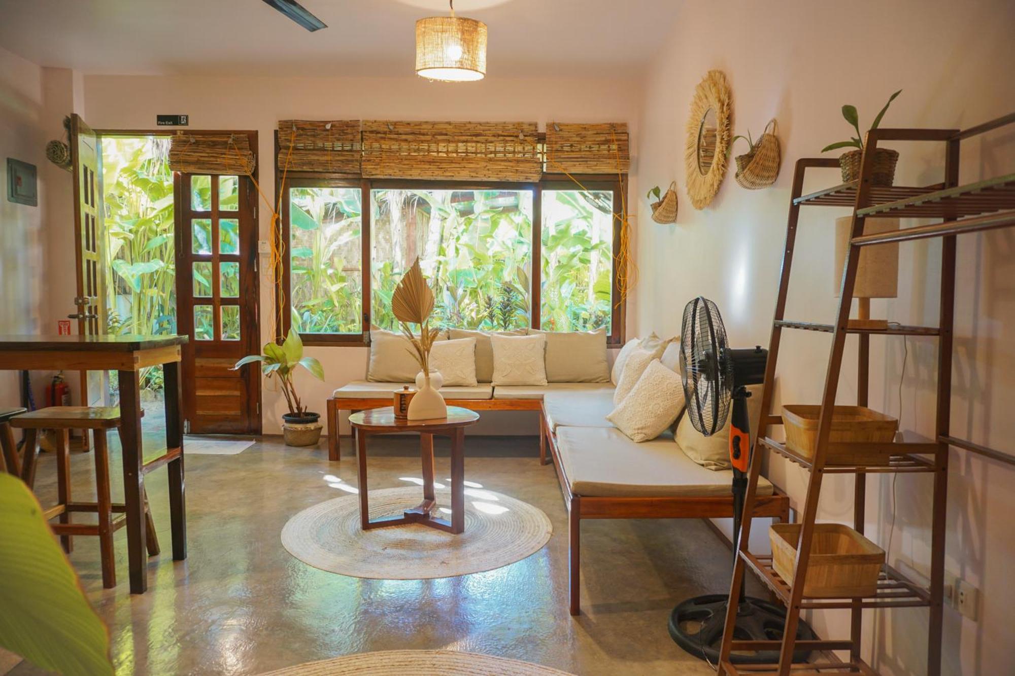 Greenhouse Siargao Roadside Boutique Apartments General Luna  Exteriör bild