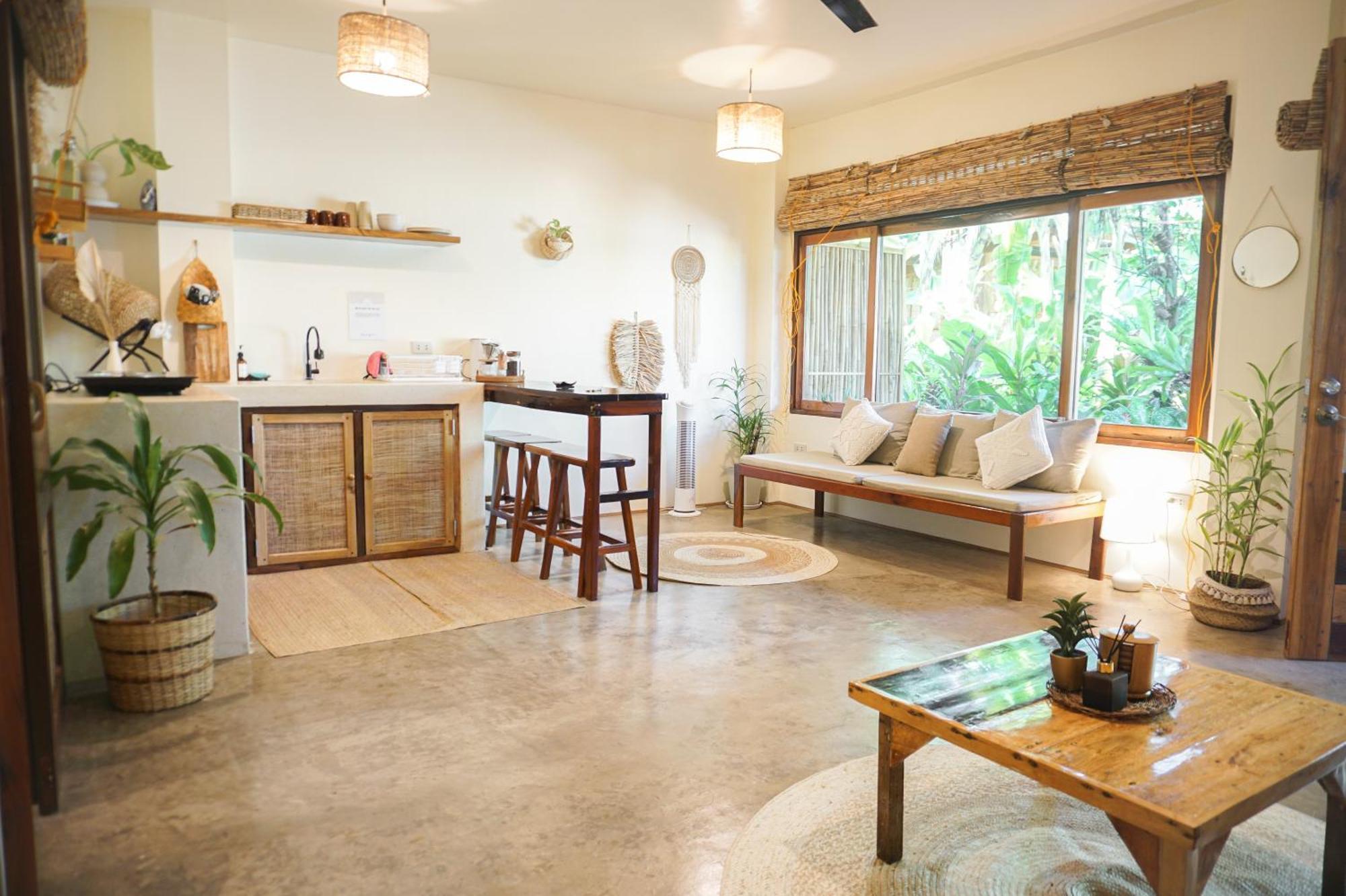 Greenhouse Siargao Roadside Boutique Apartments General Luna  Exteriör bild